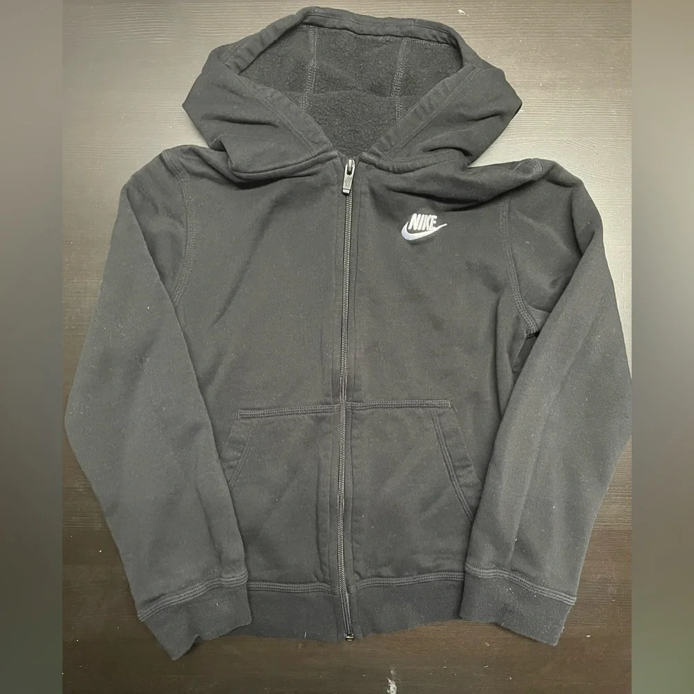 Nike Kids Fullzip Hoodie. *Excellent Condition*. Size M - Picture 1 of 6